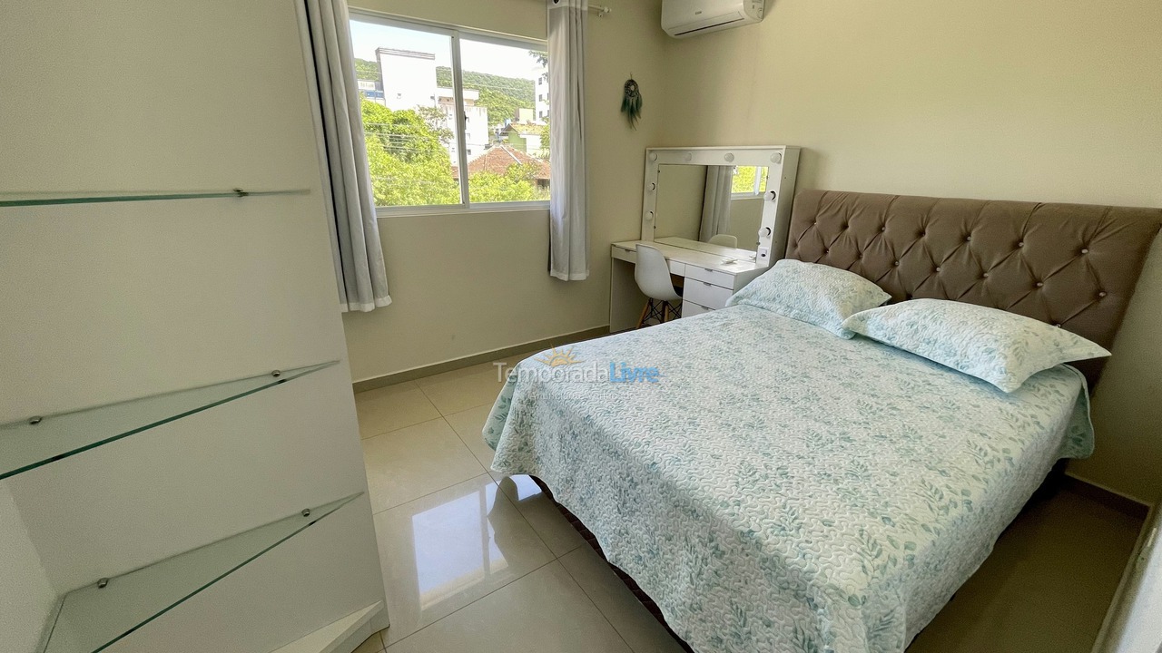 House for vacation rental in Bombinhas (Praia de Bombas)