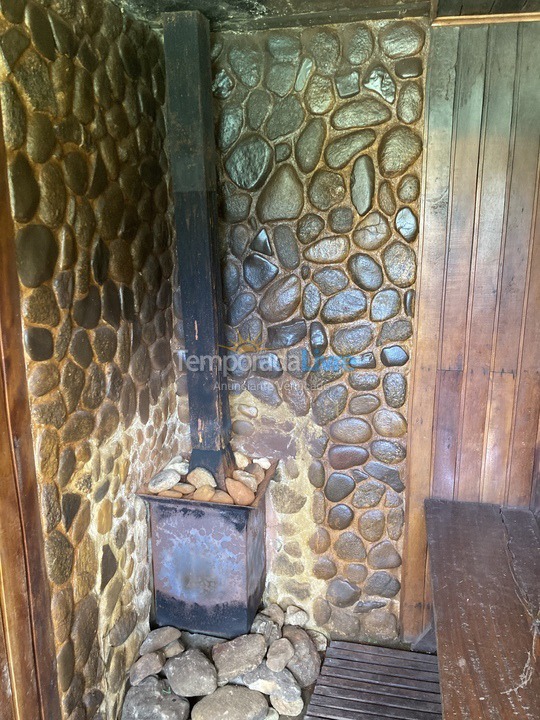 Chácara / sítio para aluguel de temporada em Nova Friburgo (Rio Bonito de Lumiar)