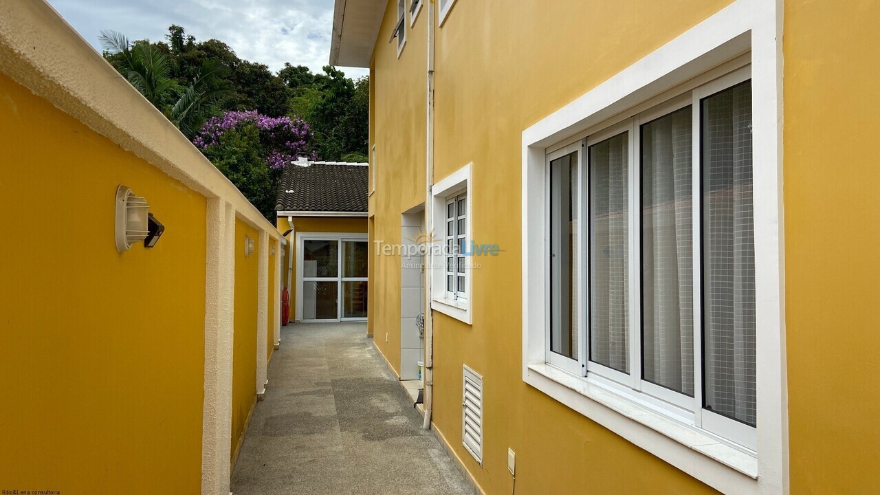 Casa para aluguel de temporada em Bertioga (Riviera)