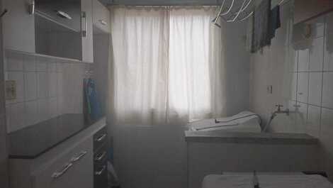 Lavanderia com maquina lavar eletrolux