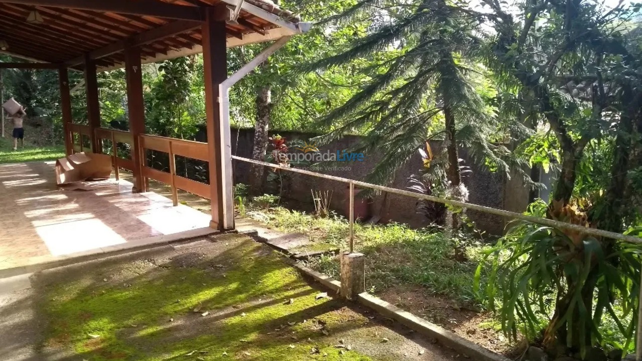 Casa para aluguel de temporada em Cachoeiras de Macacu (Boca do Mato)