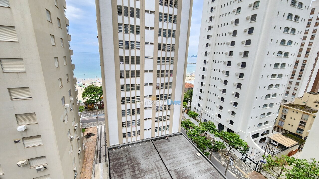 Apartamento para aluguel de temporada em Guarujá (Pitangueiras)