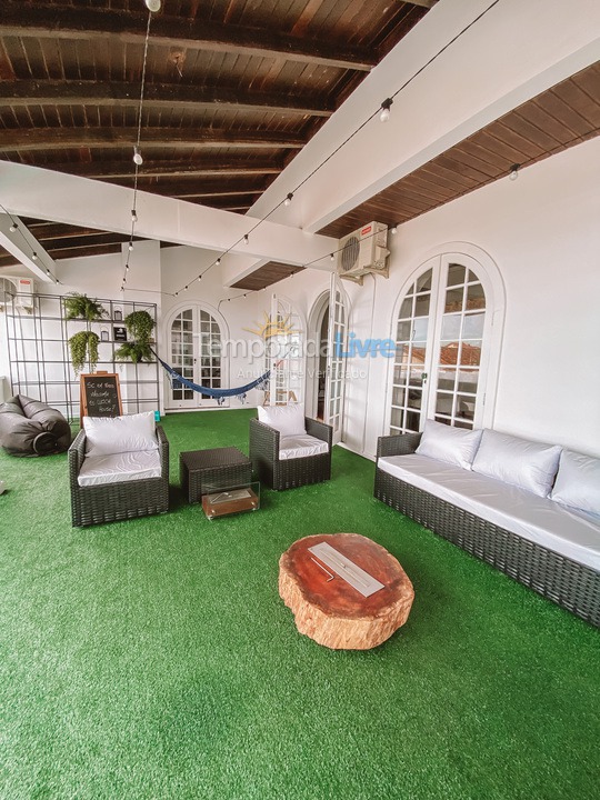 Casa para aluguel de temporada em Florianópolis (Coqueiros)