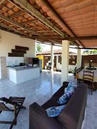Comfortable house with pool, sleeps up to 16 people, Ilhéus-BA