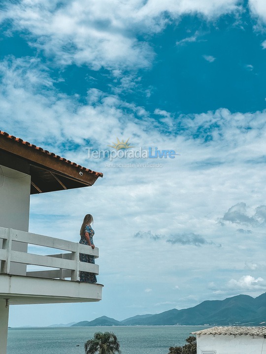 Casa para aluguel de temporada em Florianópolis (Coqueiros)