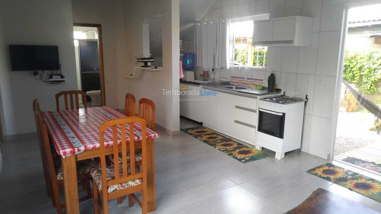 House for vacation rental in Balneário Gaivota (Centro)