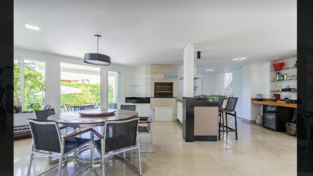 Casa para aluguel de temporada em Florianopolis (Jurerê Internacional)