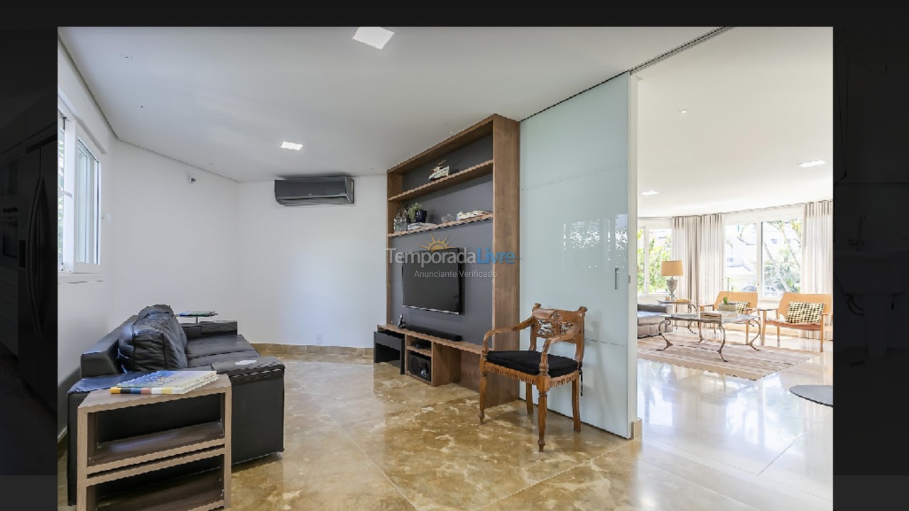 Casa para aluguel de temporada em Florianopolis (Jurerê Internacional)