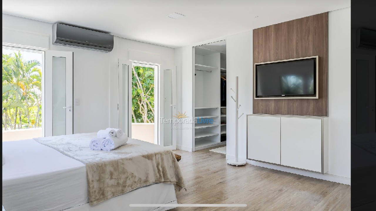 Casa para aluguel de temporada em Florianopolis (Jurerê Internacional)