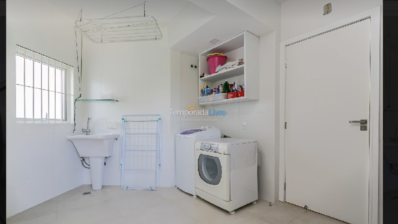 Casa para aluguel de temporada em Florianopolis (Jurerê Internacional)