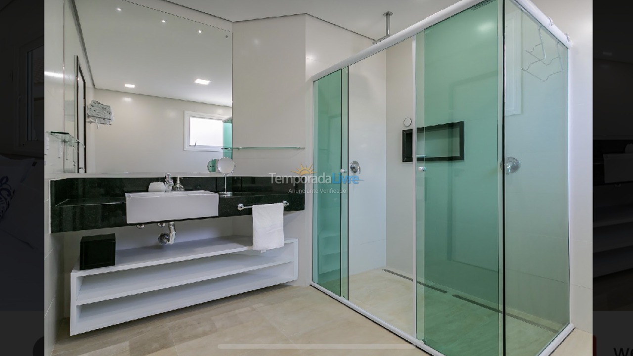 Casa para aluguel de temporada em Florianopolis (Jurerê Internacional)