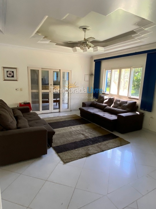 House for vacation rental in Bertioga (Praia de Guaratuba)