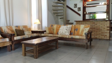 Great house in Condomínio Salga, 2 blocks from Lagoinha beach