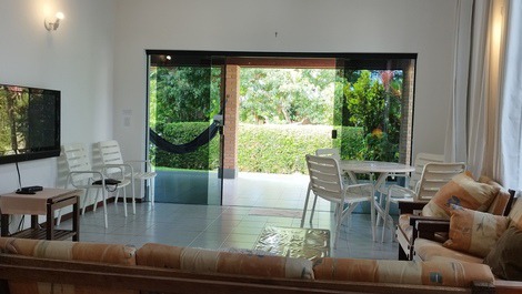 Great house in Condomínio Salga, 2 blocks from Lagoinha beach