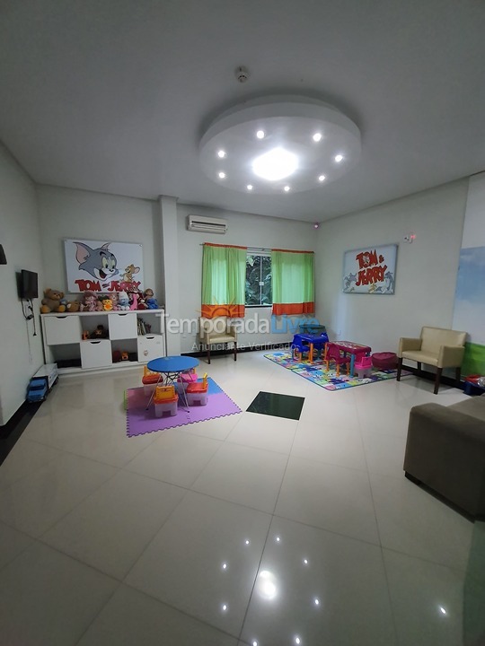 Apartamento para aluguel de temporada em Bombinhas (Praia de Bombas)