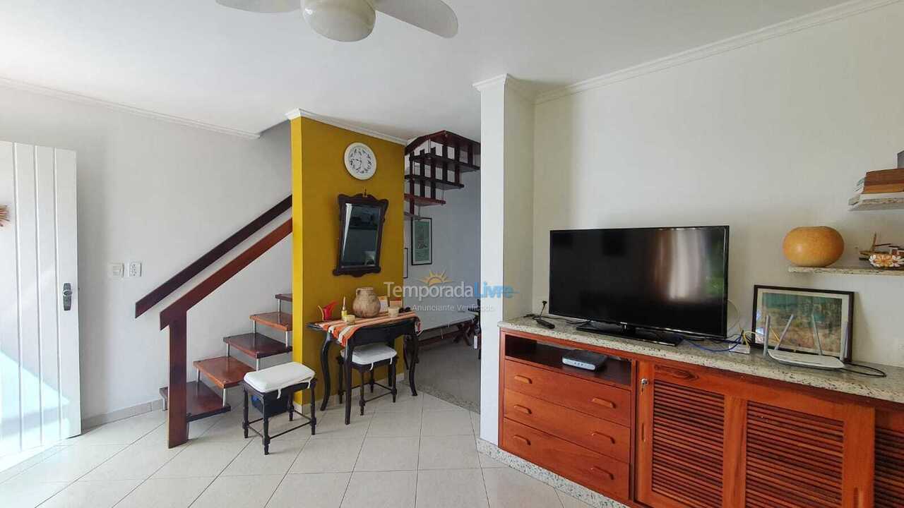 Casa para aluguel de temporada em Ubatuba (Enseada)