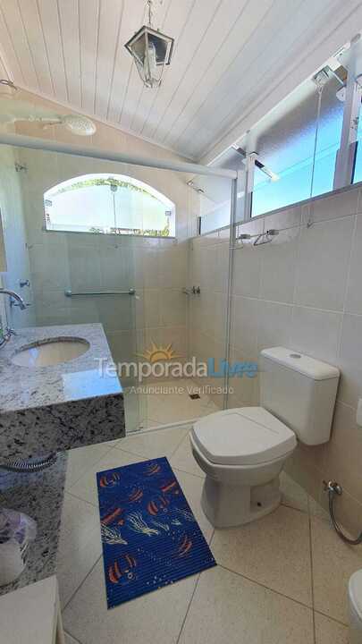 Casa para aluguel de temporada em Ubatuba (Enseada)