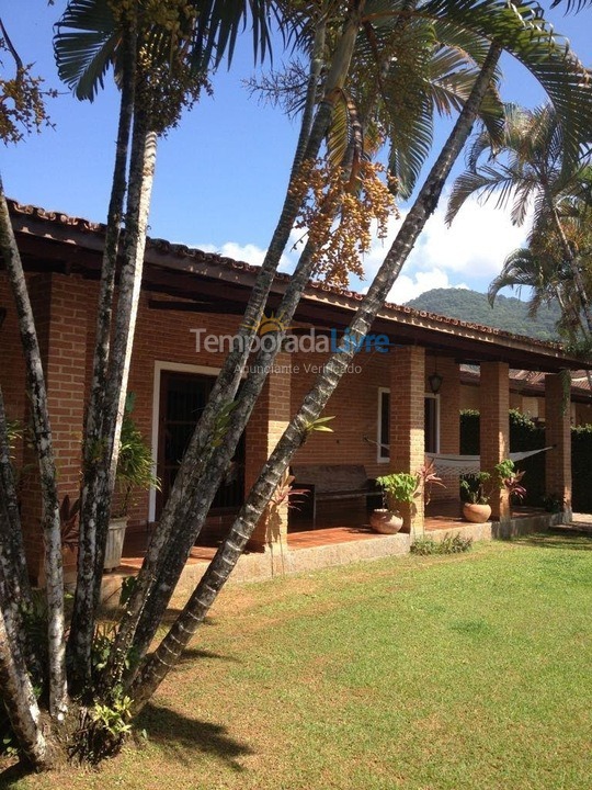 Casa para alquiler de vacaciones em Ubatuba (Enseada)