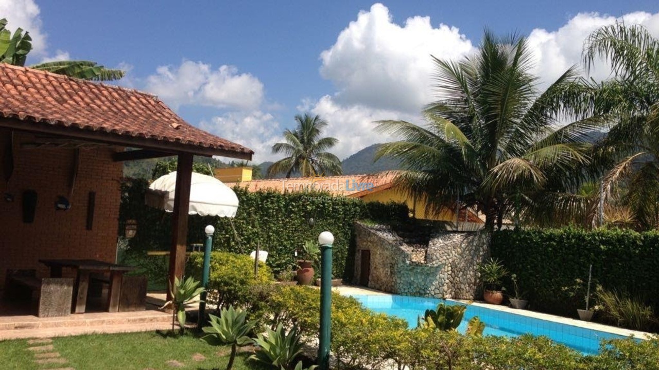 Casa para alquiler de vacaciones em Ubatuba (Enseada)