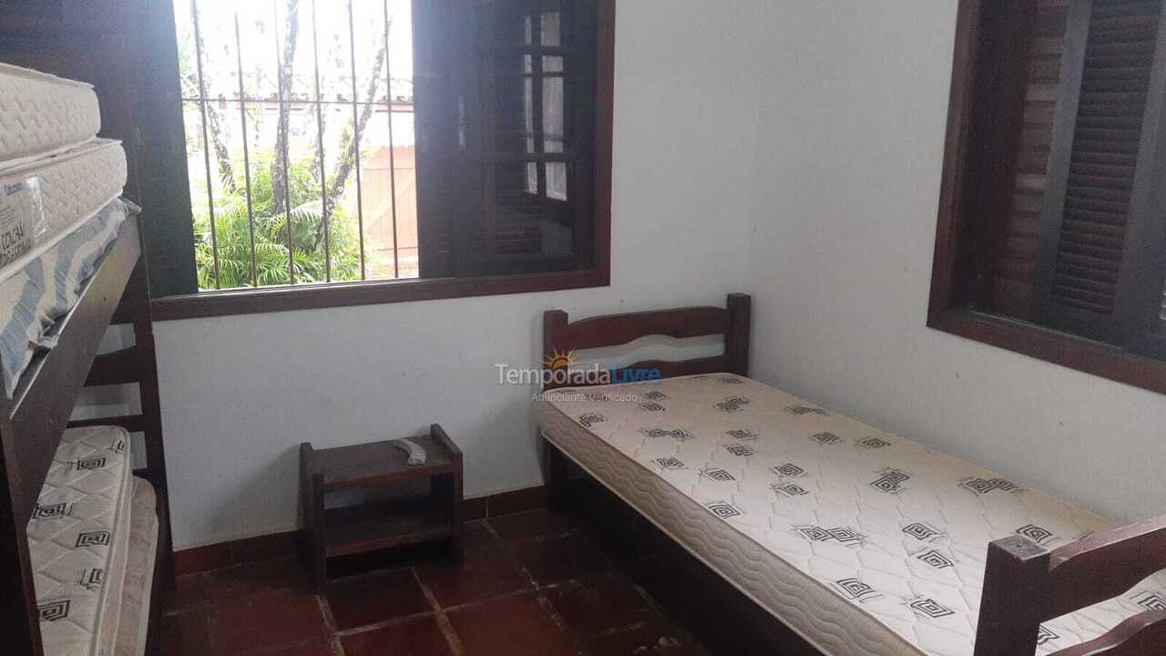 Casa para alquiler de vacaciones em Ubatuba (Enseada)