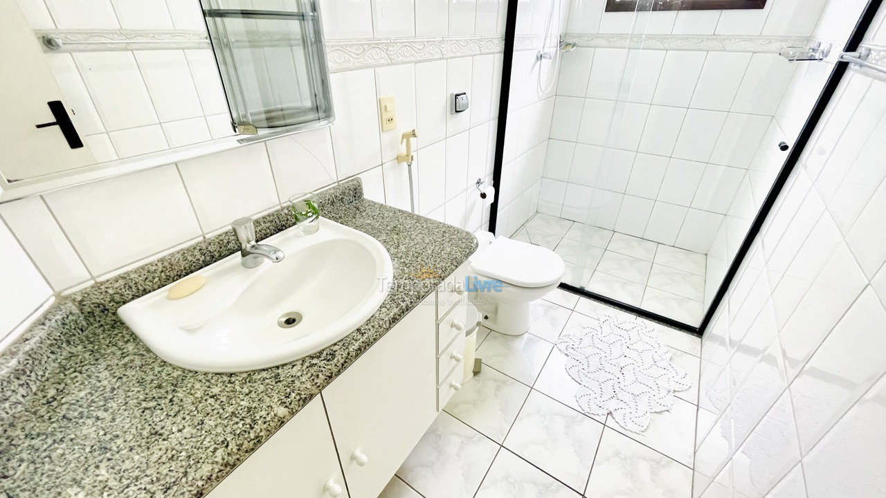 Apartamento para aluguel de temporada em Guarujá (Astúrias)