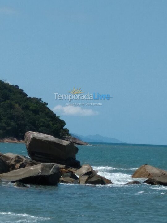 Casa para alquiler de vacaciones em Caraguatatuba (Poiares)