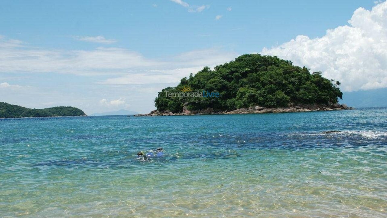 Casa para alquiler de vacaciones em Caraguatatuba (Poiares)