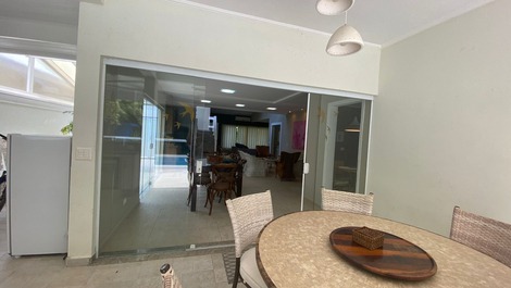 Casa na Riviera de São Lourenço 6 dormitórios