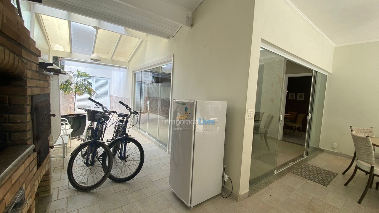 Casa para aluguel de temporada em Bertioga (Riviera de São Lourenço)