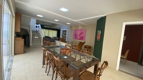 Casa na Riviera de São Lourenço 6 dormitórios