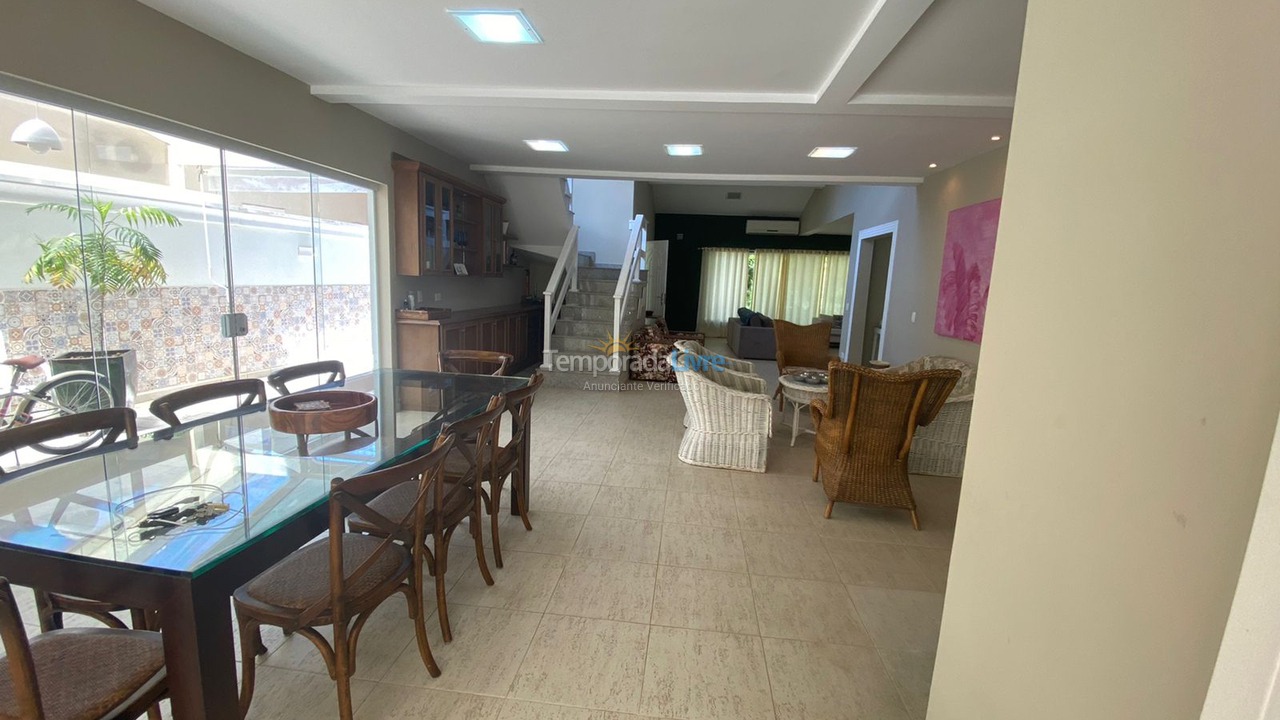 Casa para aluguel de temporada em Bertioga (Riviera de São Lourenço)