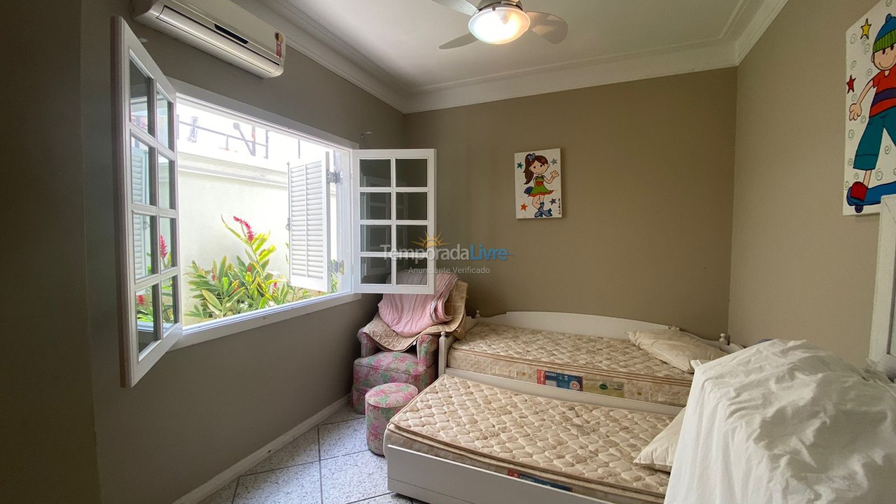 Casa para aluguel de temporada em Bertioga (Riviera de São Lourenço)