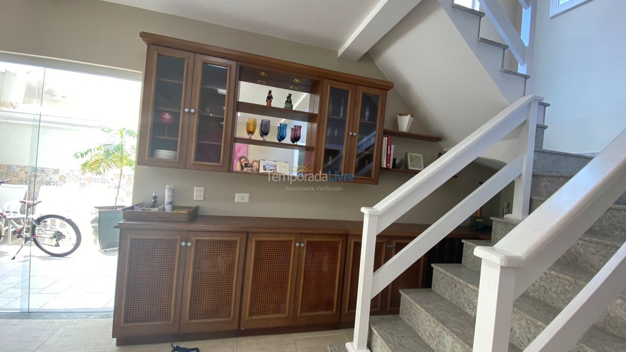 Casa para aluguel de temporada em Bertioga (Riviera de São Lourenço)