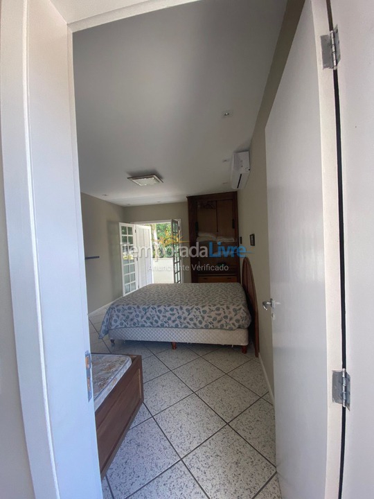 Casa para aluguel de temporada em Bertioga (Riviera de São Lourenço)