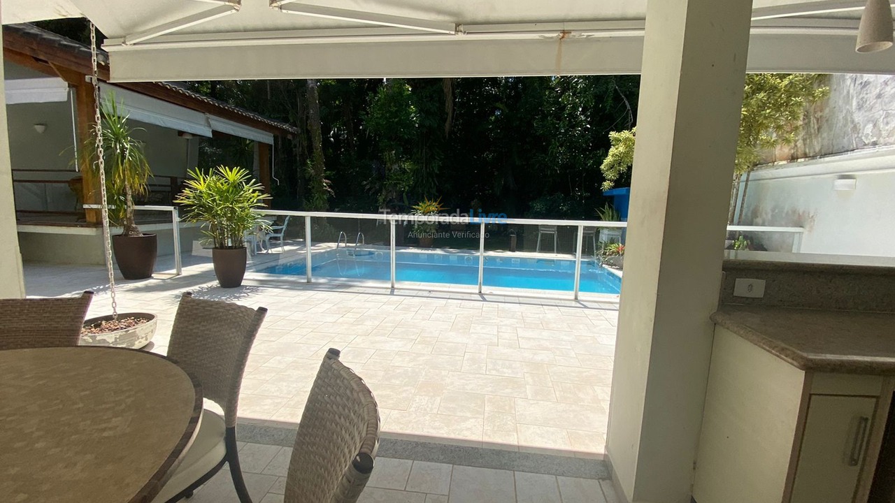 Casa para aluguel de temporada em Bertioga (Riviera de São Lourenço)