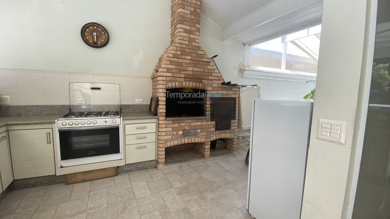 Casa para aluguel de temporada em Bertioga (Riviera de São Lourenço)