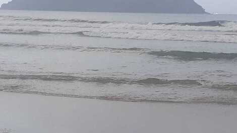 CASA FRENTE A LA PLAYA - JUQUEHY - COSTA NORTE DE SÃO PAULO