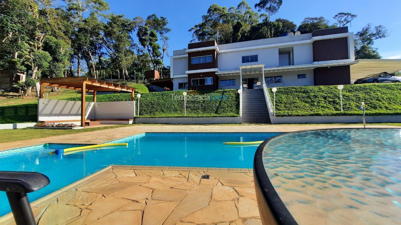 Granja para alquiler de vacaciones em Ibiúna (Ibiuna)