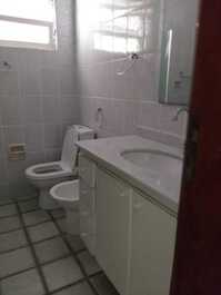 CASA BEIRA MAR PRAIA TONINHAS COM 4 DORM E PISCINA