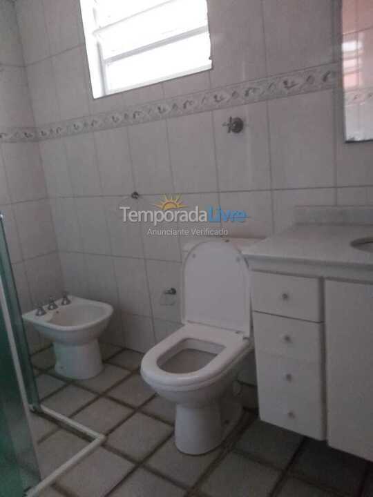 Casa para aluguel de temporada em Ubatuba (Praia das Toninhas)