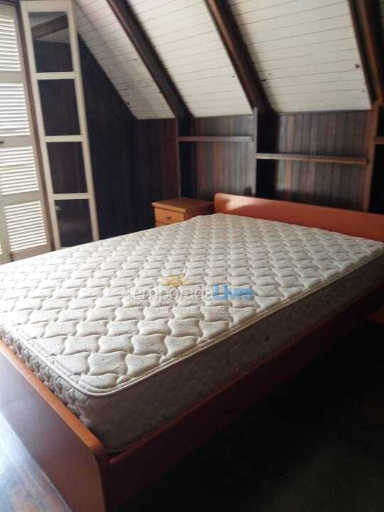 Casa para aluguel de temporada em Ubatuba (Praia das Toninhas)