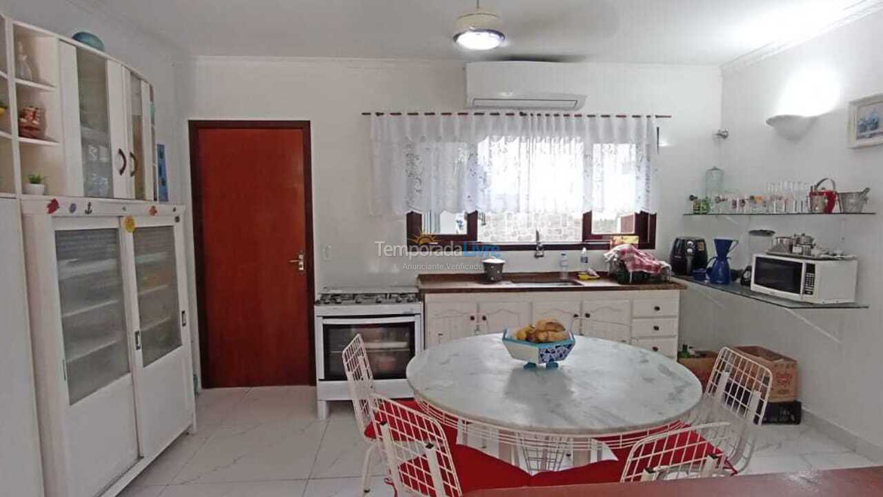 Casa para alquiler de vacaciones em São Sebastião (Juquehy)