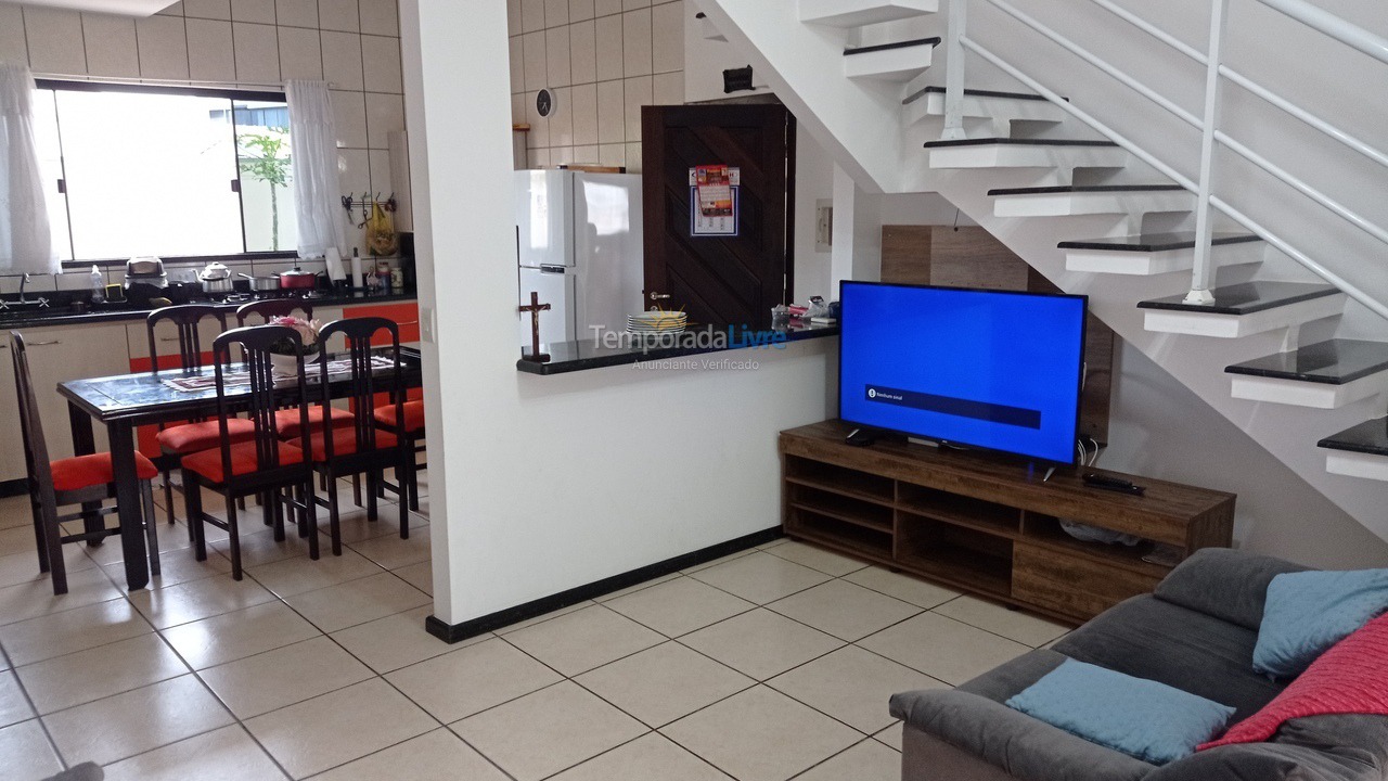 Casa para aluguel de temporada em Barra Velha (Itajuba)