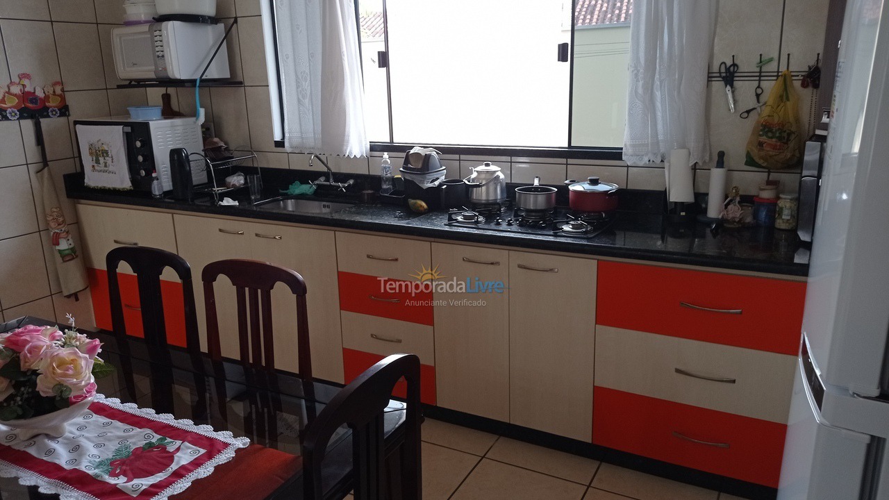 Casa para aluguel de temporada em Barra Velha (Itajuba)