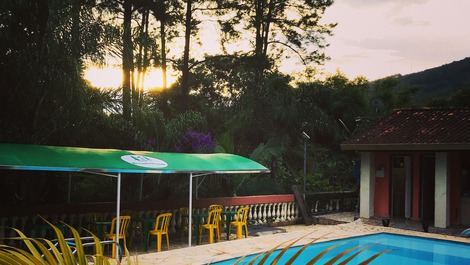 Chácara c/Piscina Climatizada próx.Centro de Mairiporã