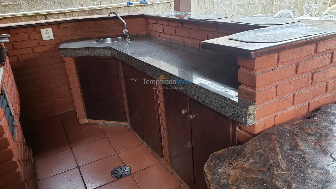 Casa para aluguel de temporada em Guarujá (Praia do Pernambuco)