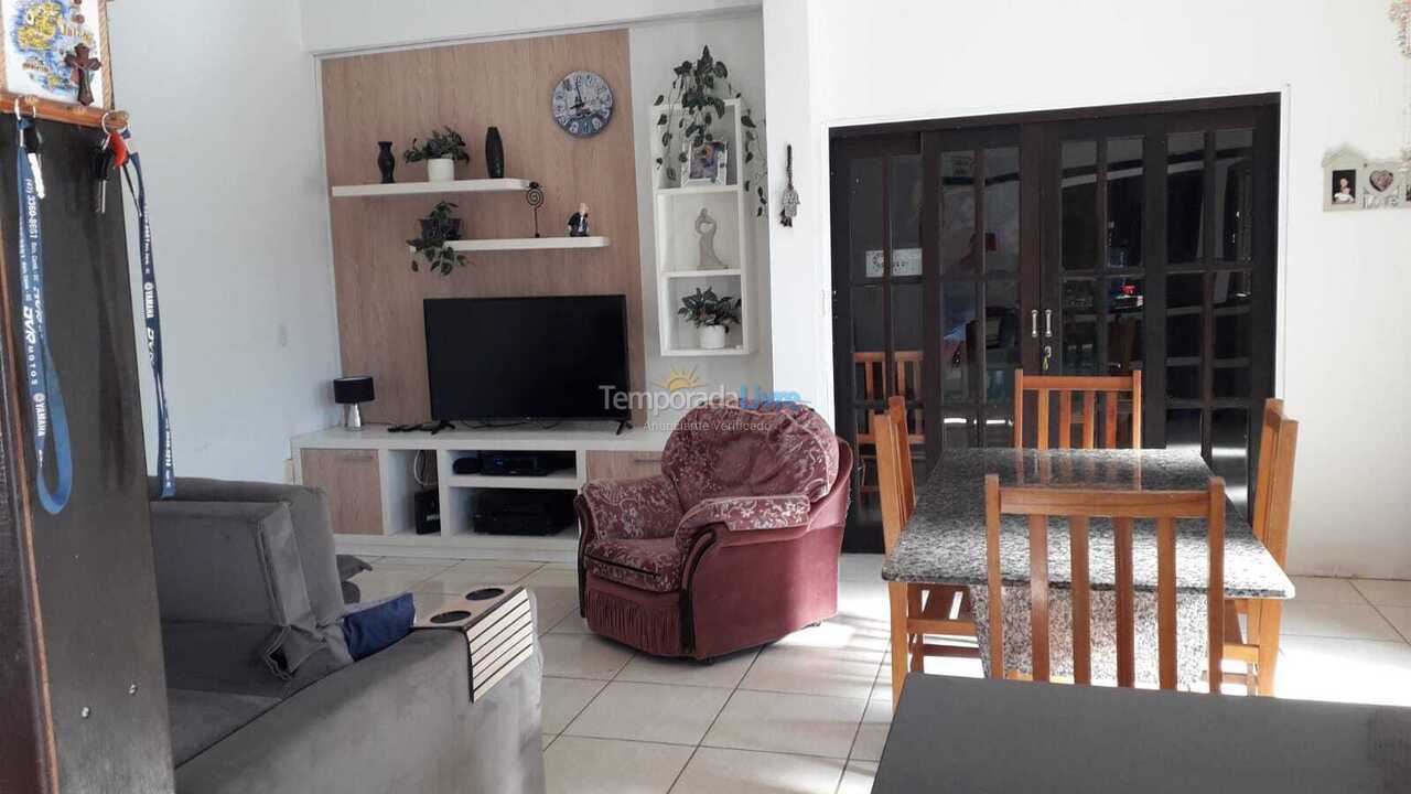 House for vacation rental in Balneário Camboriú (Nova Esperança)