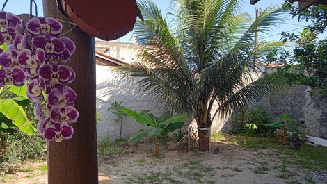 Casa com piscina ampla e confortável pra suas férias ou a trabalho