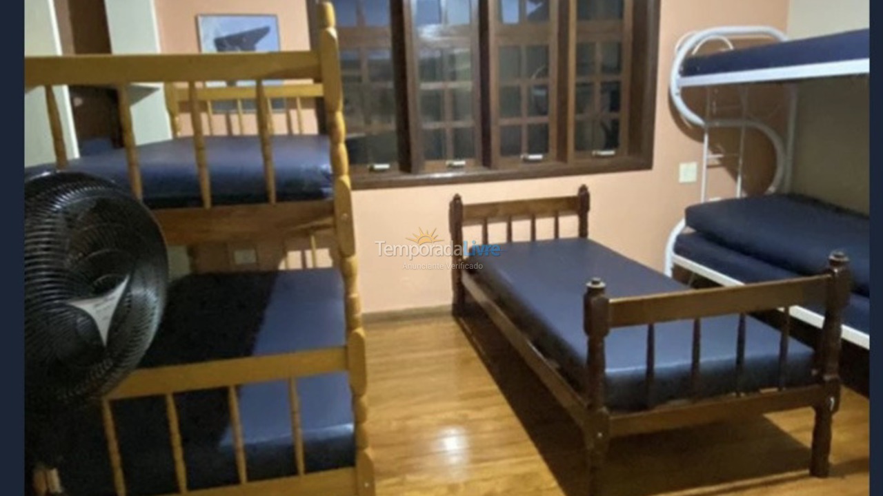 Chácara / sítio para aluguel de temporada em Londrina (Jardim Planalto)