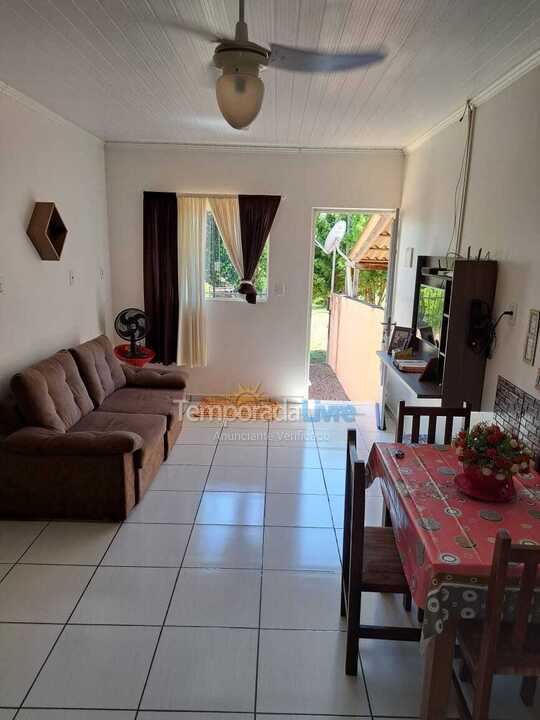 Casa para aluguel de temporada em Carazinho (Santa Terezinha)